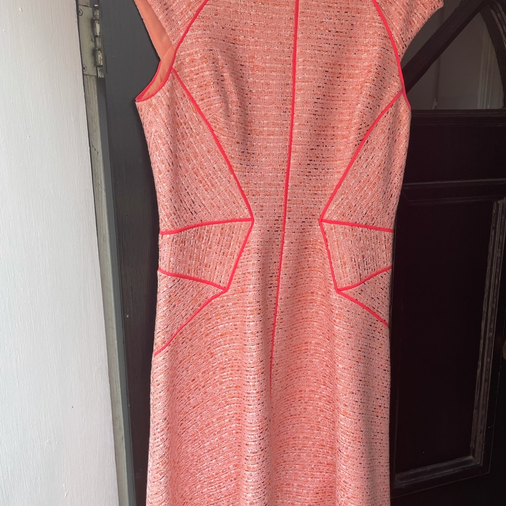 Great condition! Pink Lela rose shift dress